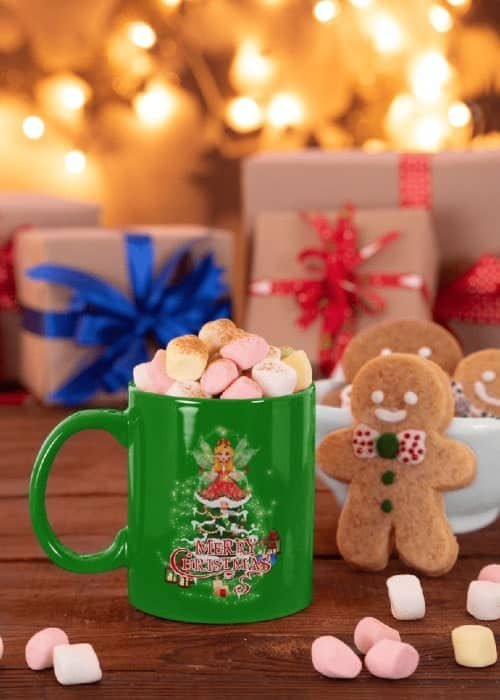 11-oz-coffee-mug-mockup-featuring-a-christmas-decorated-setting-m45-min-min-qyj5ue6uvmp7hgtk2eaw7fcb17bnxnjivgmhhygdw8-min